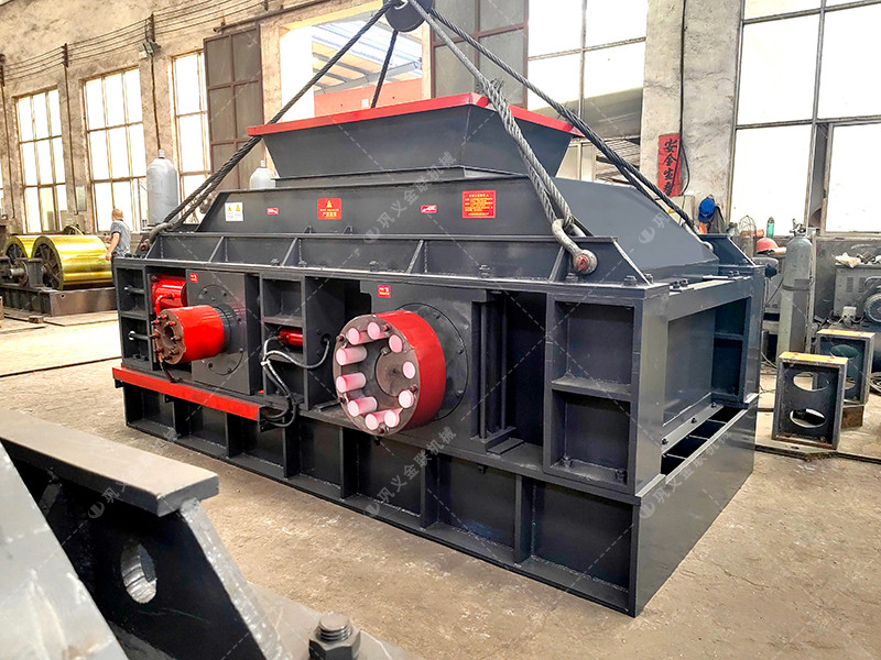 2PG1508大型破碎設(shè)備液壓對輥破碎機(jī)發(fā)往陜西