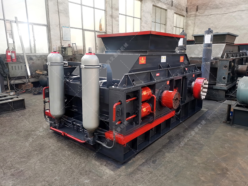 對(duì)輥破碎機(jī):如何成為石料加工的神話(huà)級(jí)設(shè)備 對(duì)輥破碎機(jī):如何成為石料加工的神話(huà)級(jí)設(shè)備