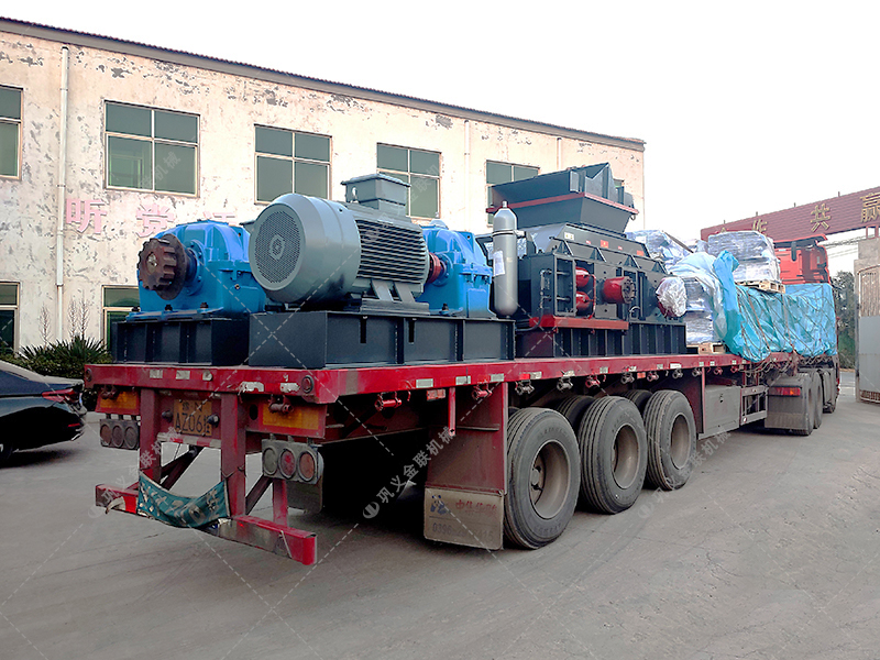 對(duì)輥破碎機(jī):如何成為石料加工的神話(huà)級(jí)設(shè)備 對(duì)輥破碎機(jī):如何成為石料加工的神話(huà)級(jí)設(shè)備